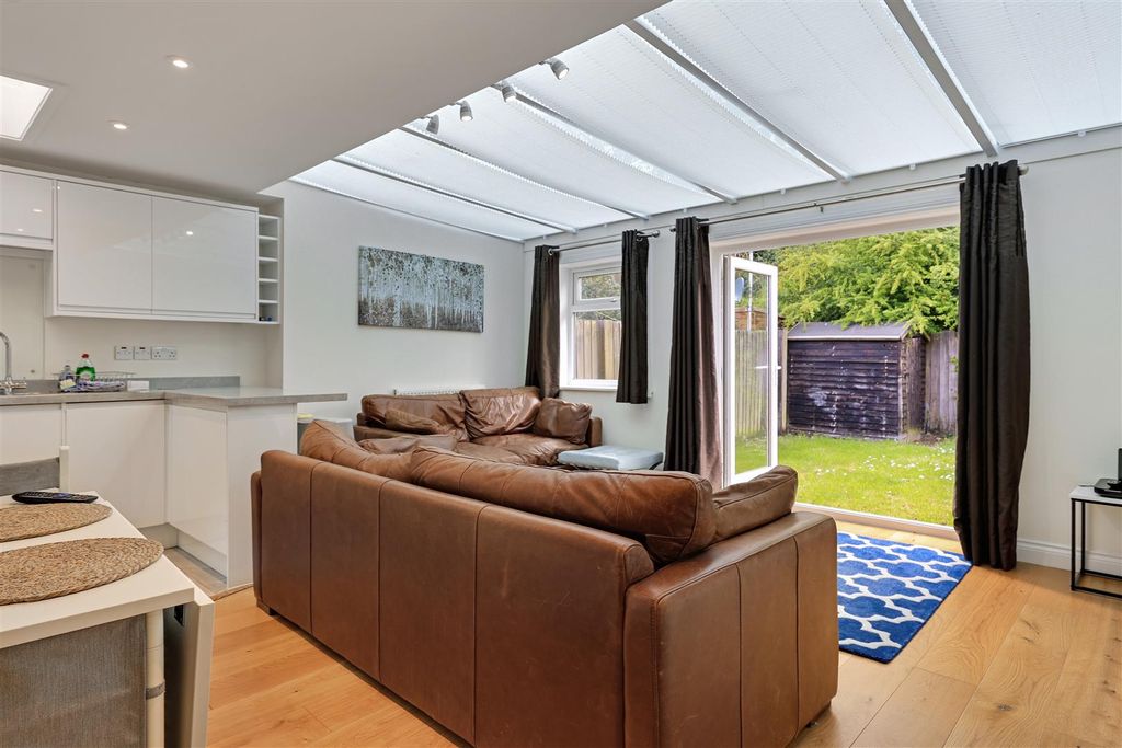 Property photo 2 of 13