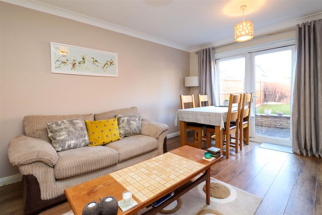 Property photo 3 of 17 Living/Dining Room