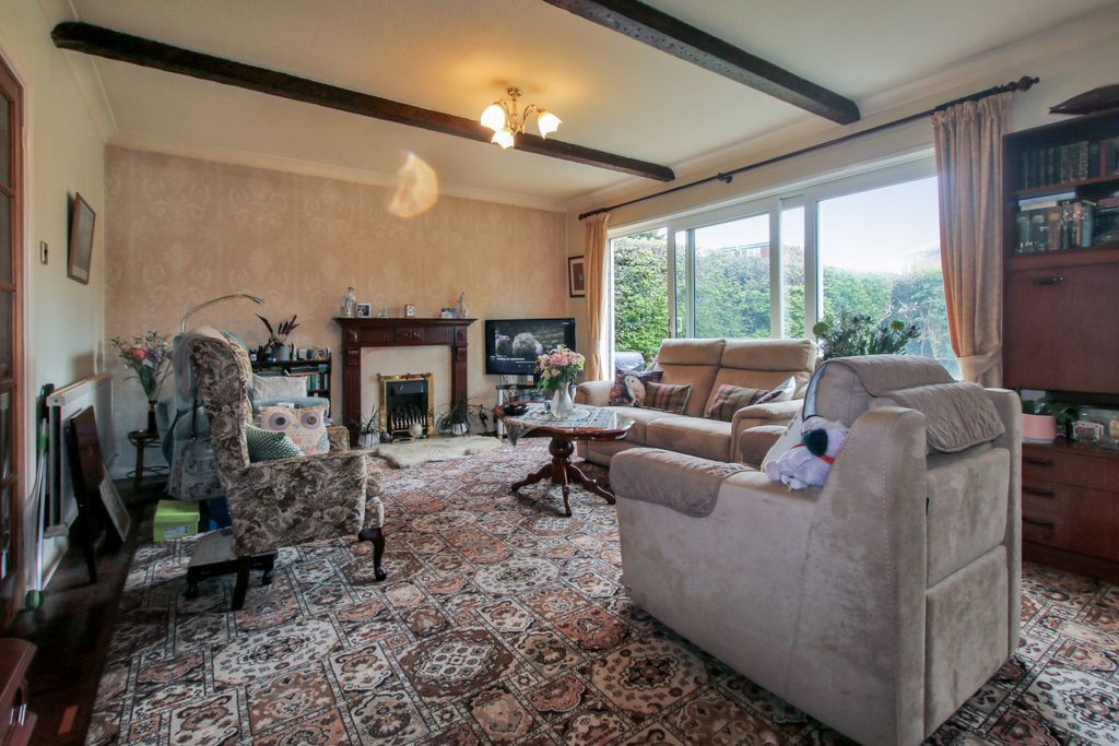 Property photo 3 of 9 Img_0928