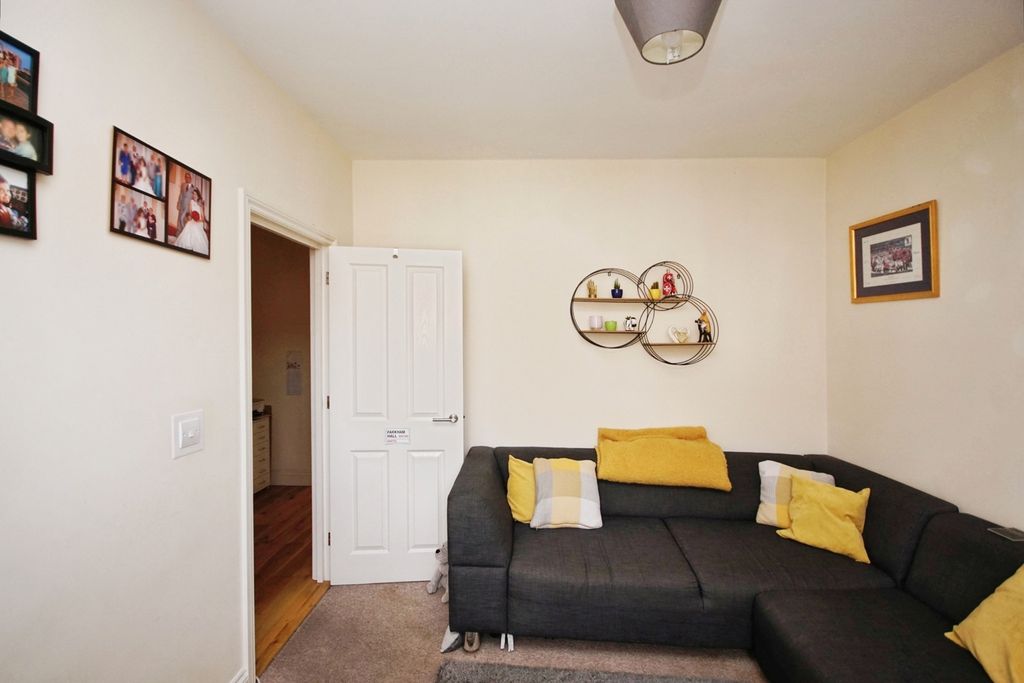Property photo 1 of 15 Photo