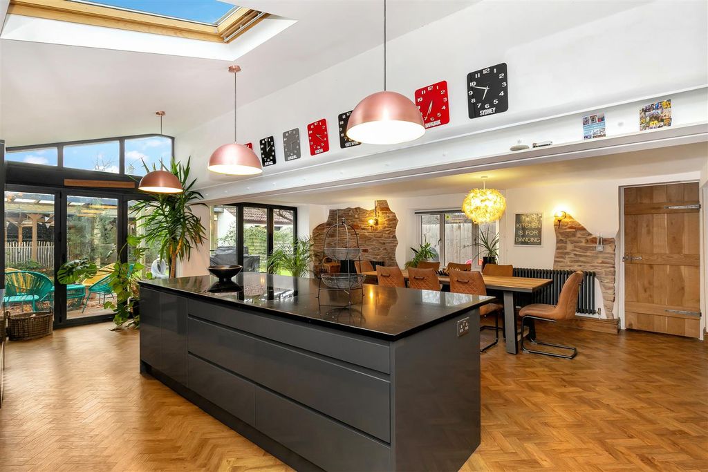 Property photo 2 of 50 Img_9287.Jpg