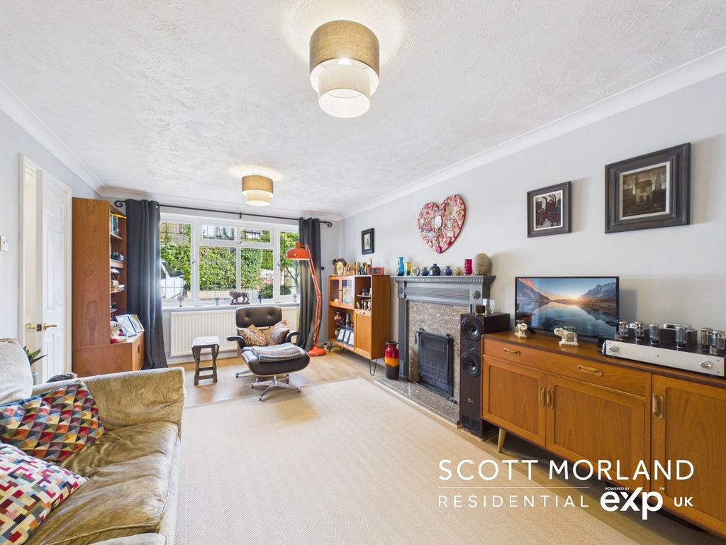 Property photo 3 of 17