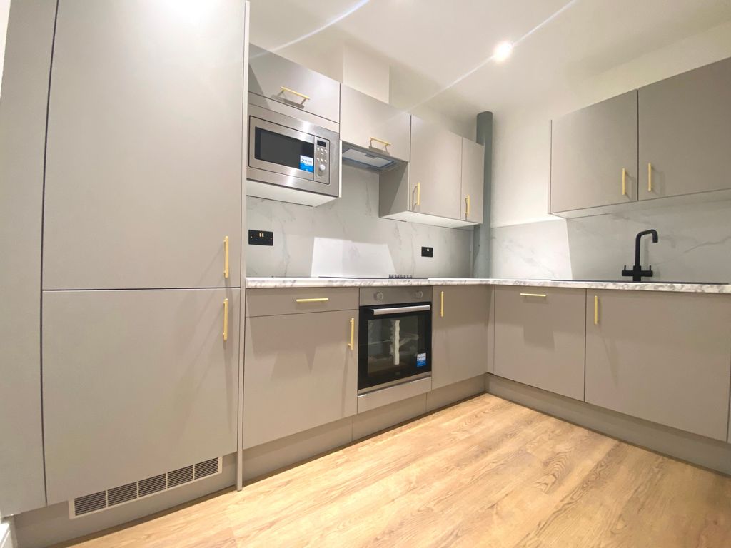 Property photo 2 of 5 Dunster Street