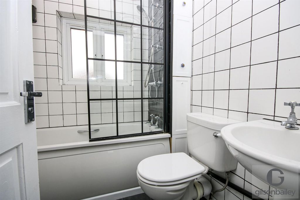 Property photo 2 of 13 4-Img_8716.Jpg