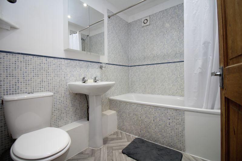 Property photo 3 of 17 Photo 20