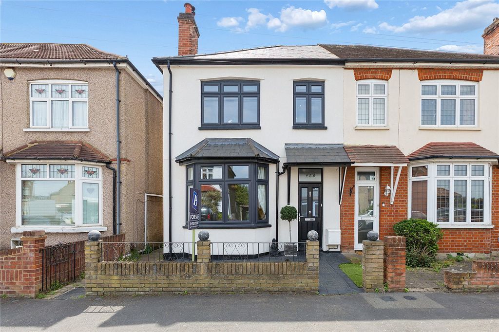 Property photo 1 of 18 Picture No. 02
