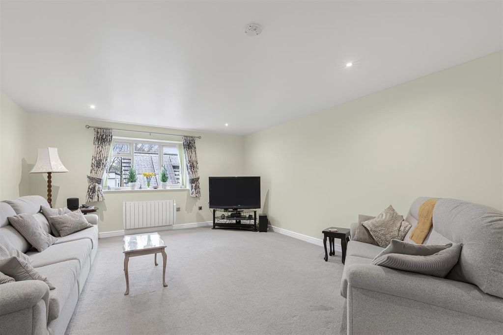 Additional image 7 of 4 bed detached house for saleBen Rhydding Road, Ilkley LS29