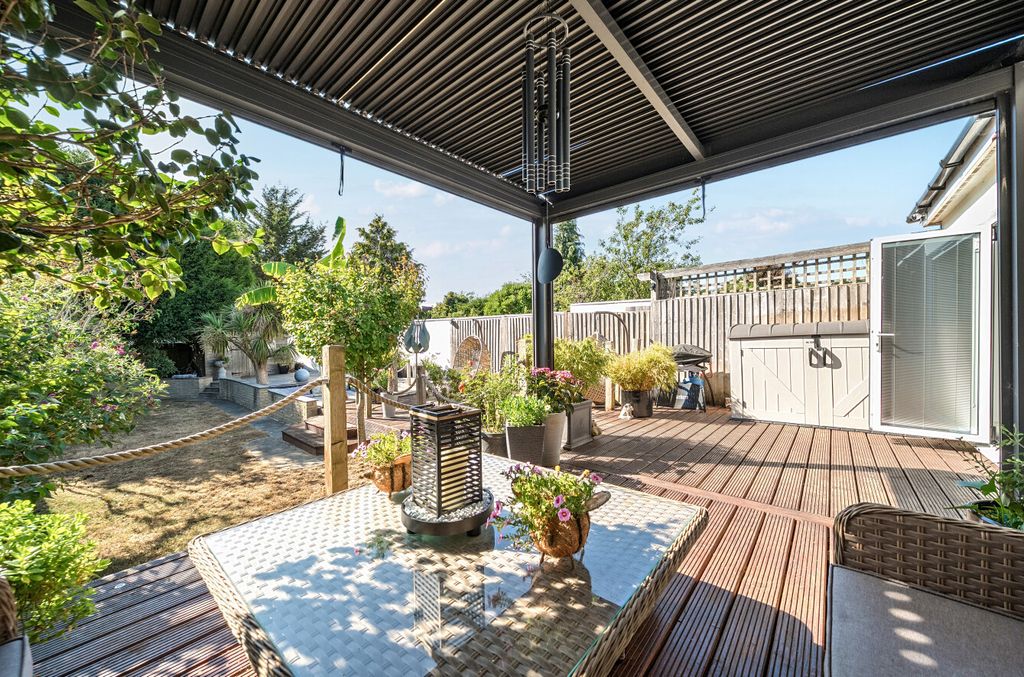 Property photo 2 of 16 1497784-16-6A6782...