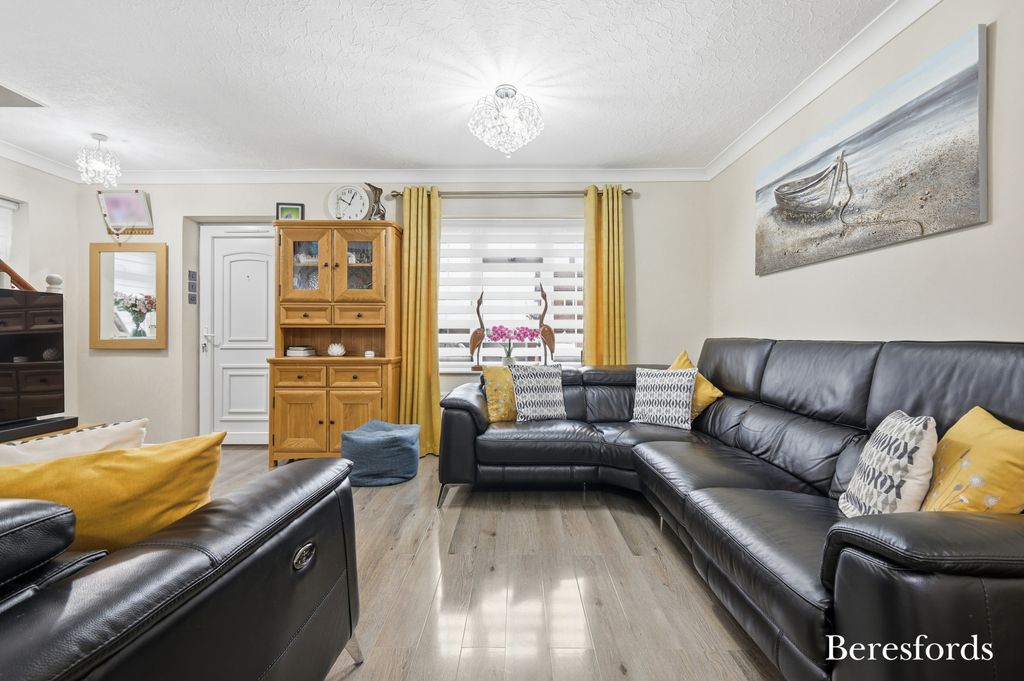 Property photo 3 of 21 Picture No. 22