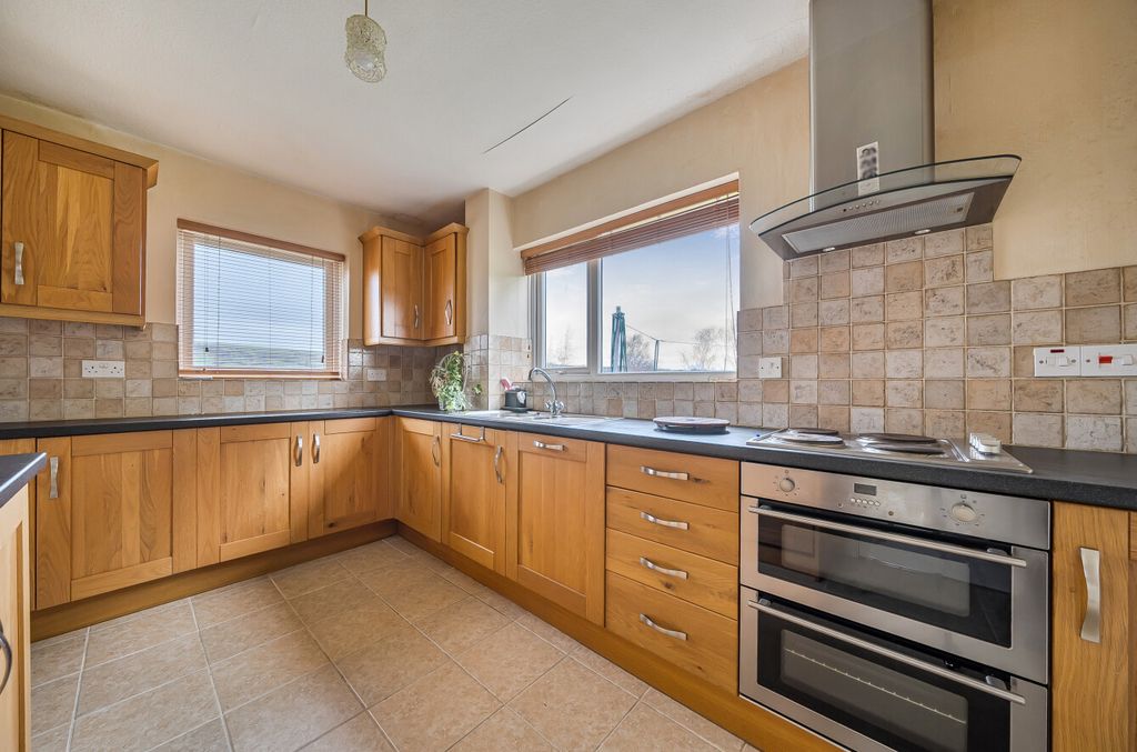 Property photo 2 of 20 1419282-12-69A07F...