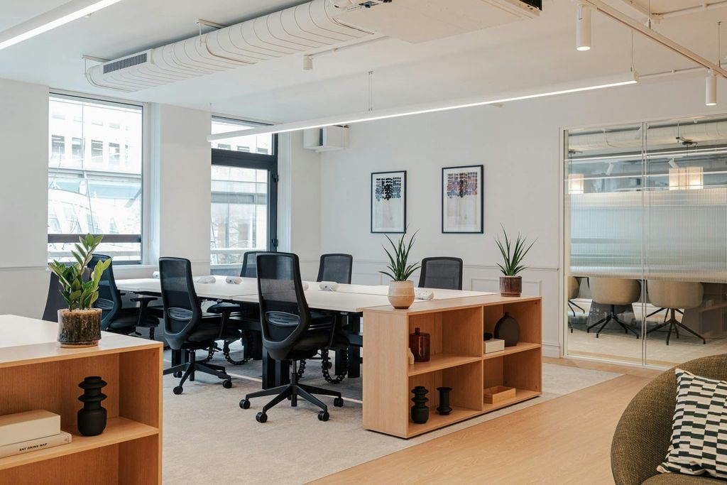 Property photo 2 of 28 Office