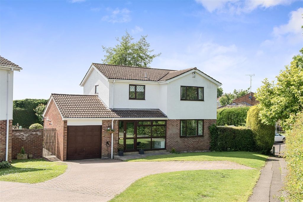 Property photo 1 of 17 1463134-18-6A0F2ba06E59d.Jpg