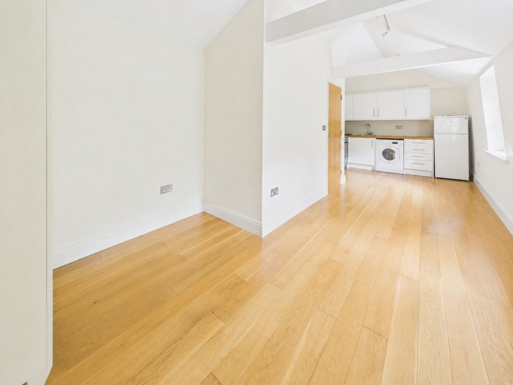 Property photo 1 of 15 3136030