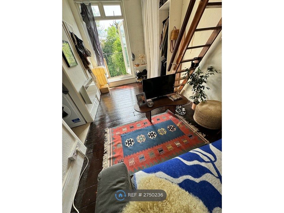 Property photo 1 of 26 Living Area