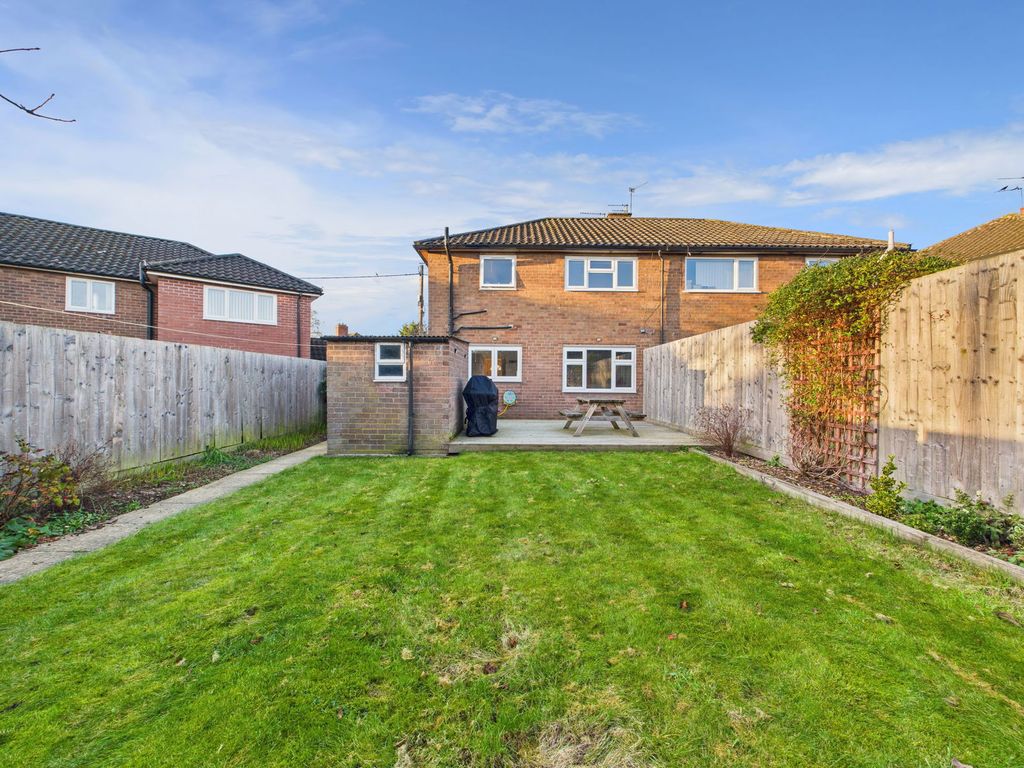 Property photo 3 of 25