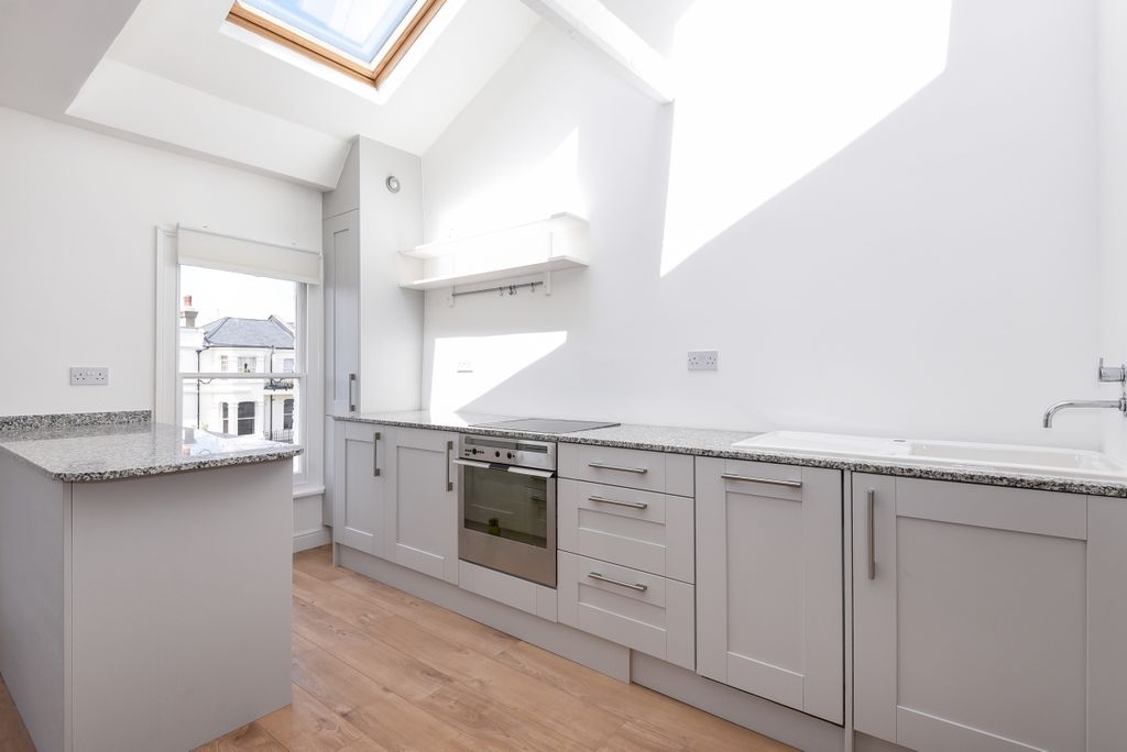 Property photo 1 of 7 192285 (4)