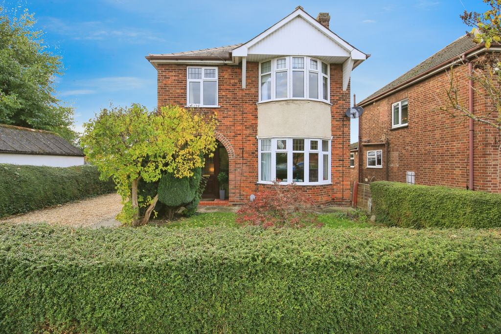 Property photo 1 of 20 Front View