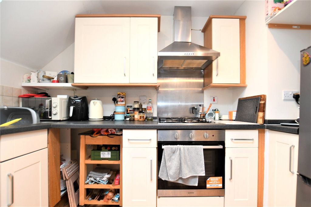 Property photo 3 of 9 Picture No. 30