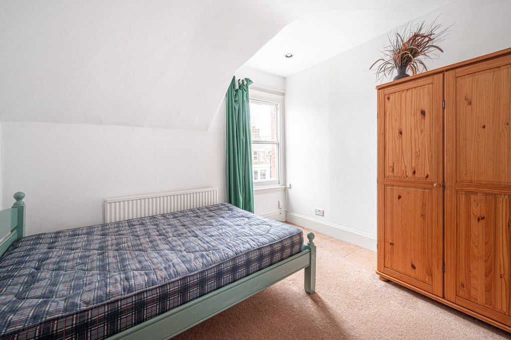 Property photo 1 of 4