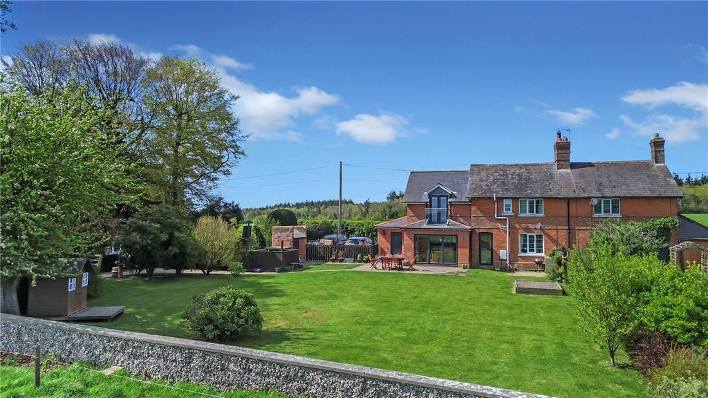 Property photo 2 of 31 Picture No. 41