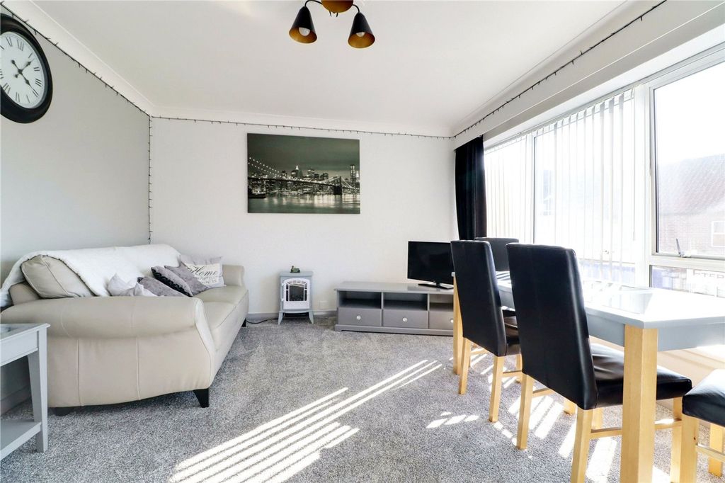 Additional image 4 of 3 bed flat for saleChurch Street, Gainsborough DN21