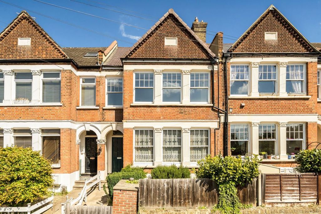 Property photo 1 of 7