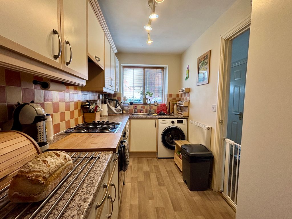 Property photo 2 of 13