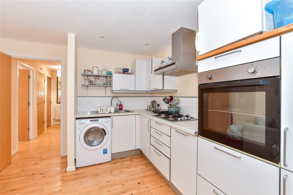 Property photo 3 of 7 Living/ Dining/ Kitchen