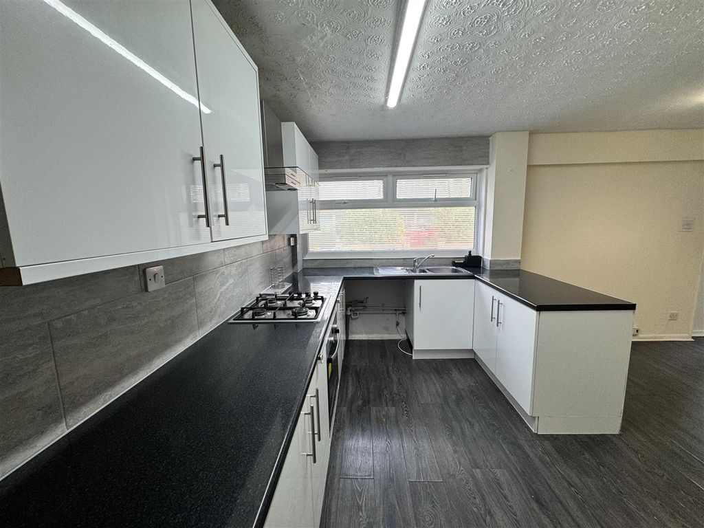 Property photo 3 of 12 Img_0841.Jpg