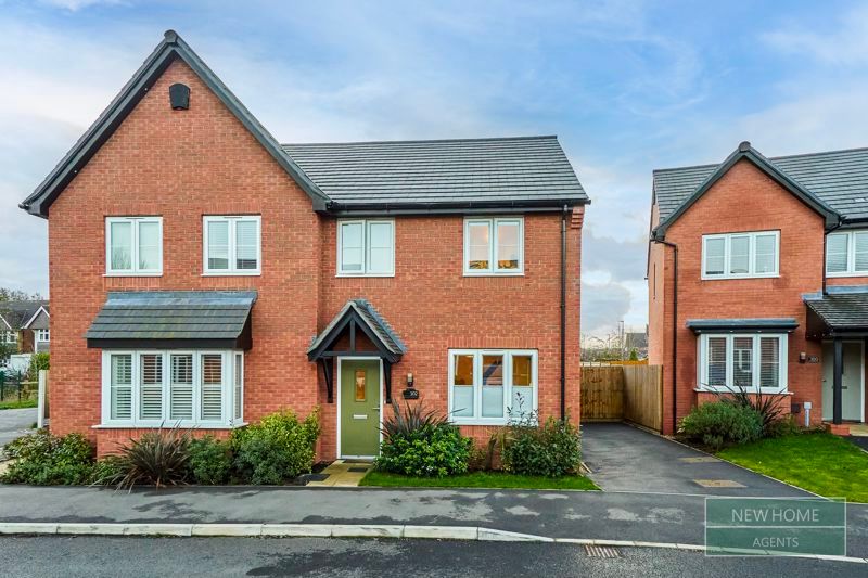 Property photo 1 of 18 Photo 11