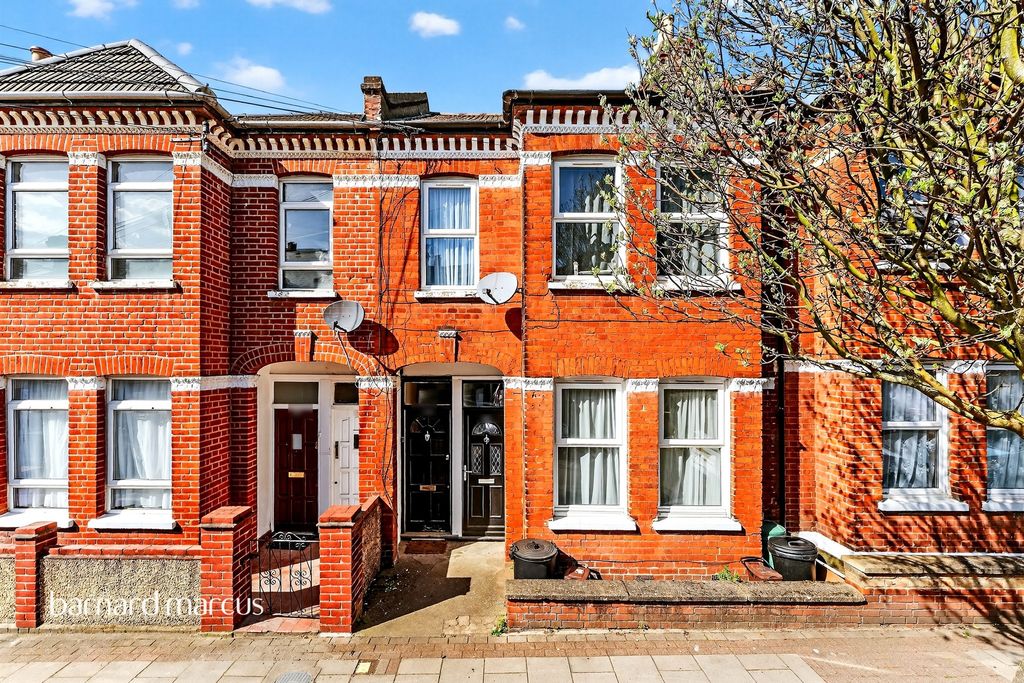 Property photo 1 of 12