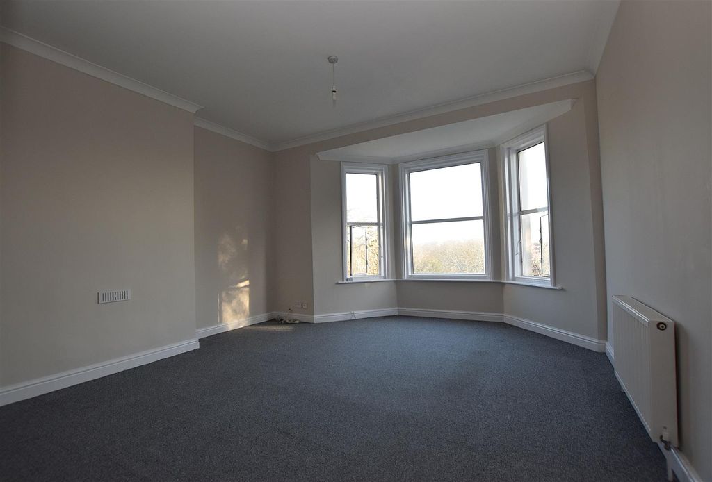 Property photo 2 of 6 Dsc_0057.Jpg