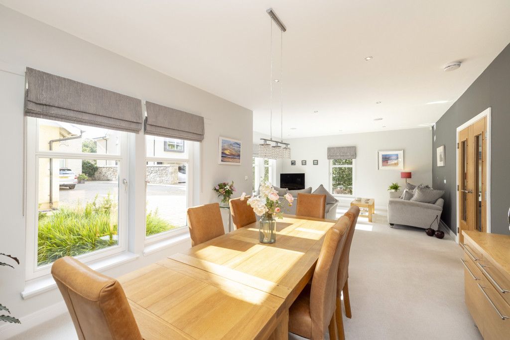 Property photo 1 of 50