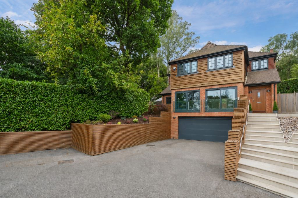 Property photo 1 of 19
