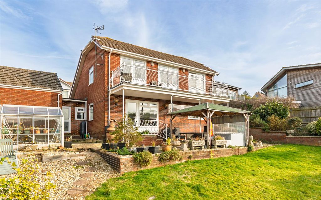 Property photo 2 of 34 Exterior 1