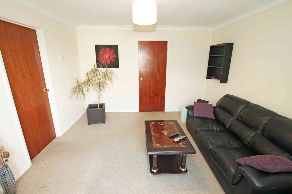 Property photo 3 of 7