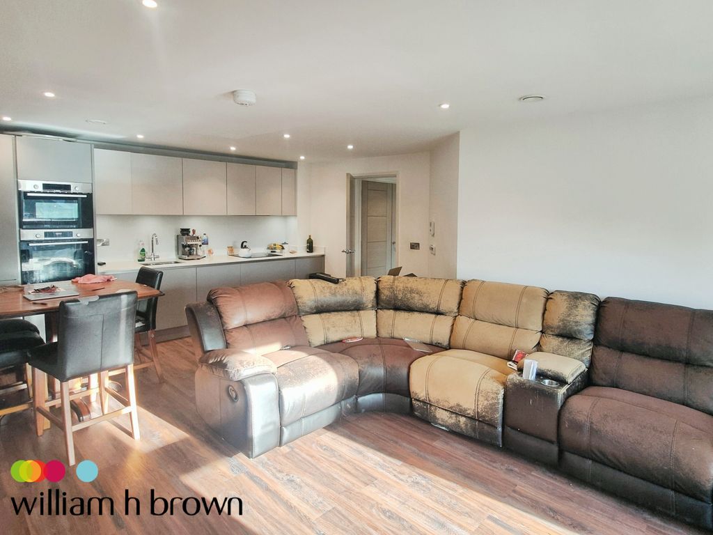 Property photo 2 of 9 Image