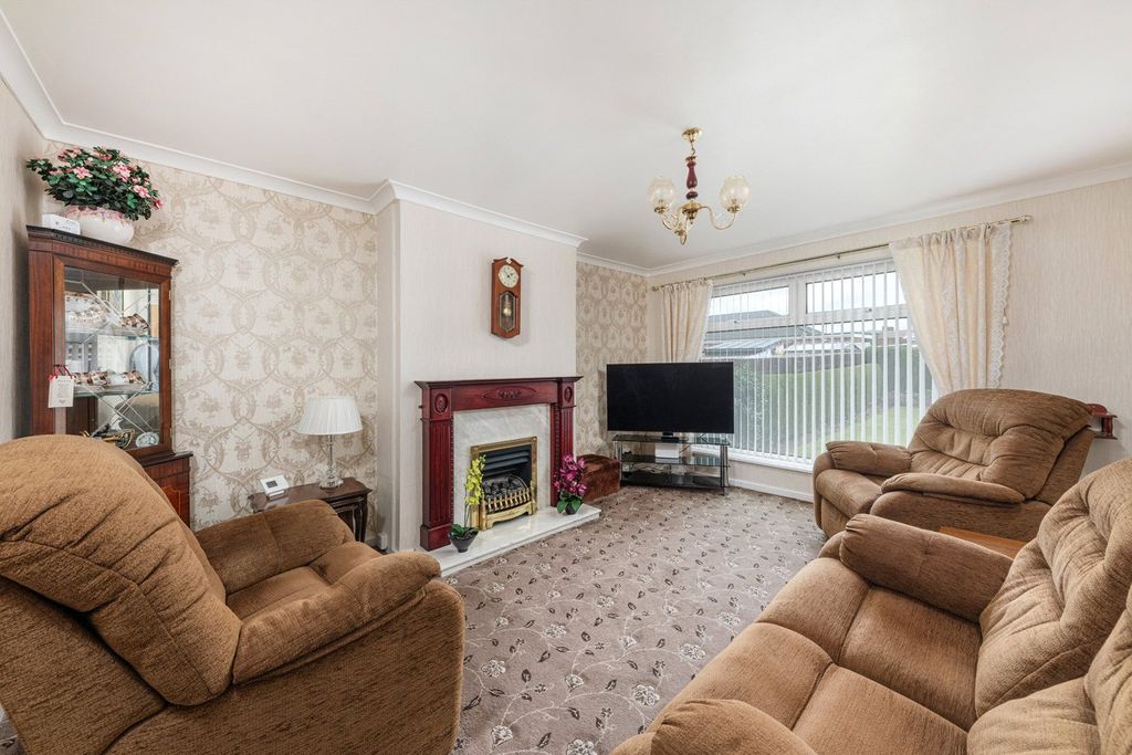 Property photo 2 of 11 Picture No. 10