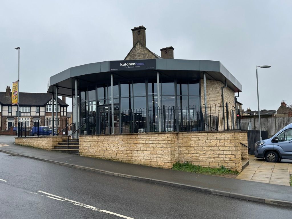 Property photo 2 of 7 Photo 2