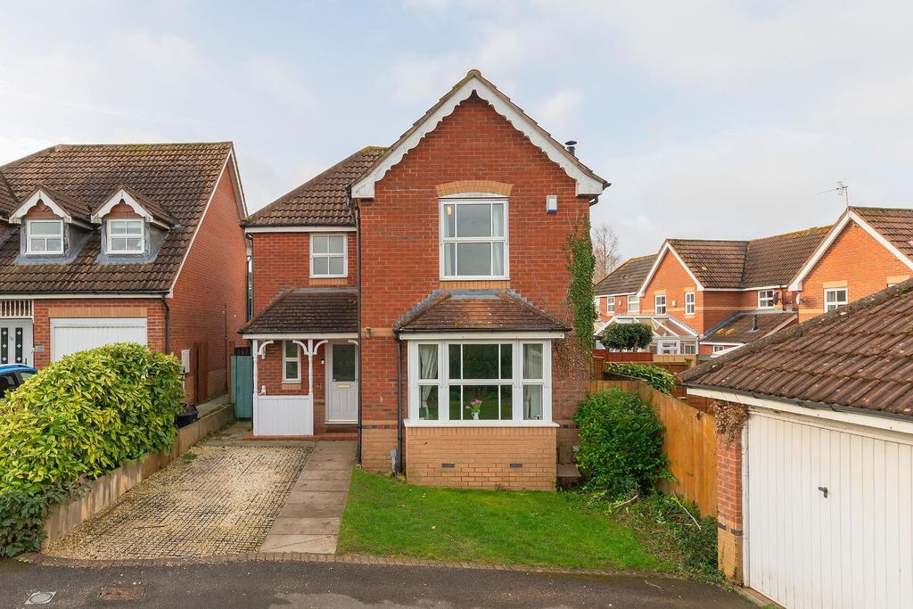 Property photo 2 of 24 3L1Rhd - External J.Jpg