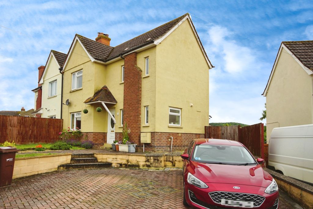Property photo 2 of 17 Photography