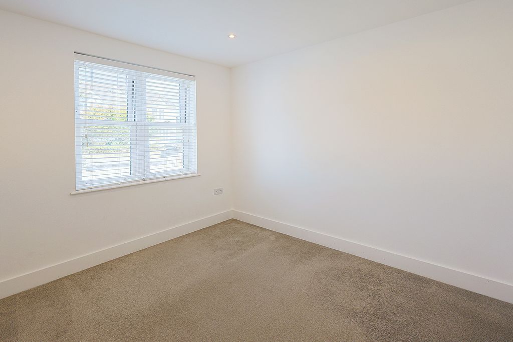 Property photo 3 of 13 Photo 2