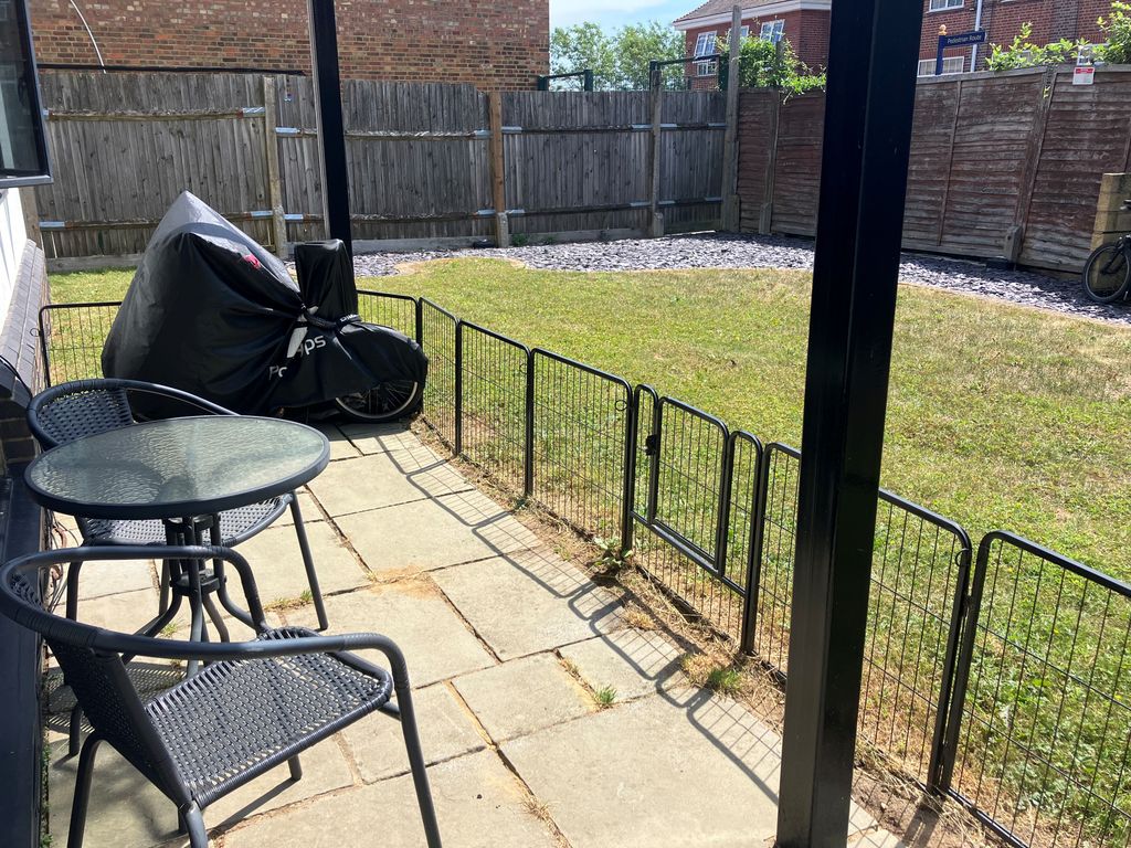 Property photo 3 of 11