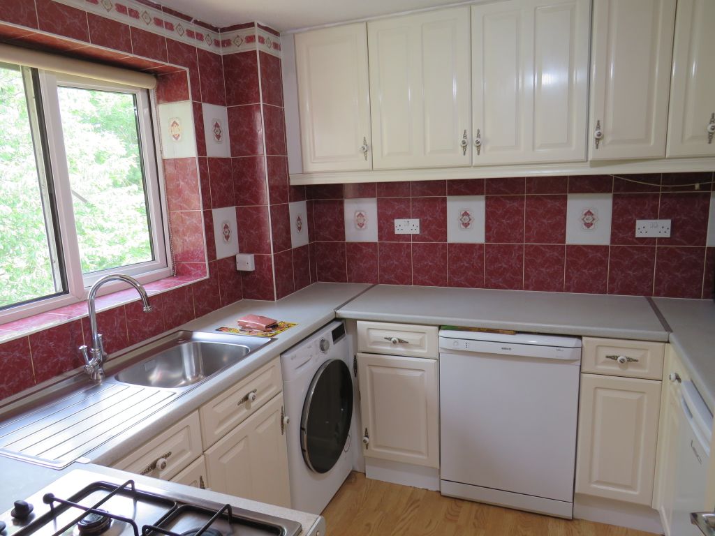 Property photo 2 of 8