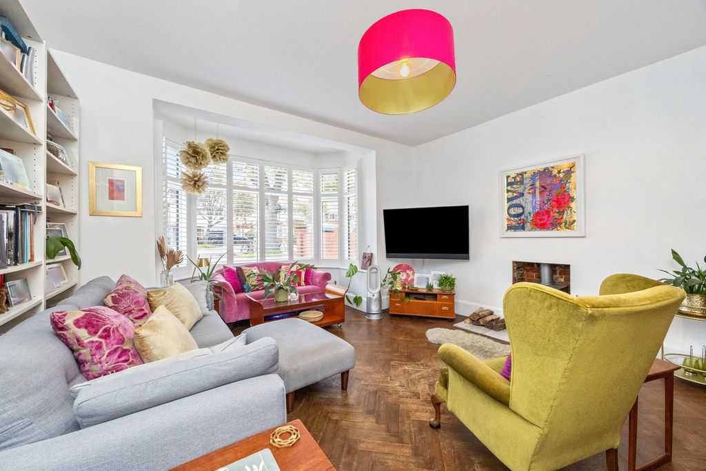 Property photo 1 of 21