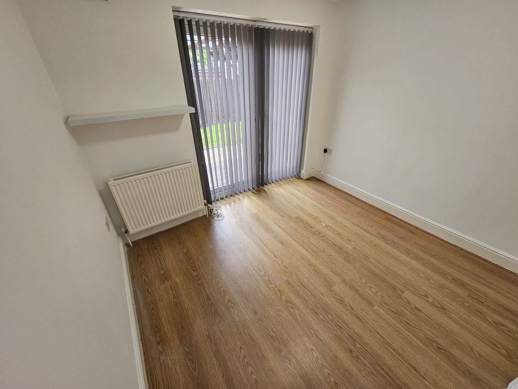 Property photo 3 of 7 Bedroom