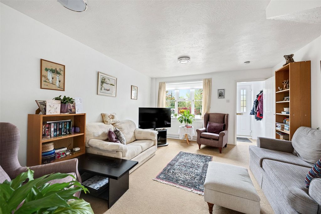 Property photo 2 of 14 Picture No. 12