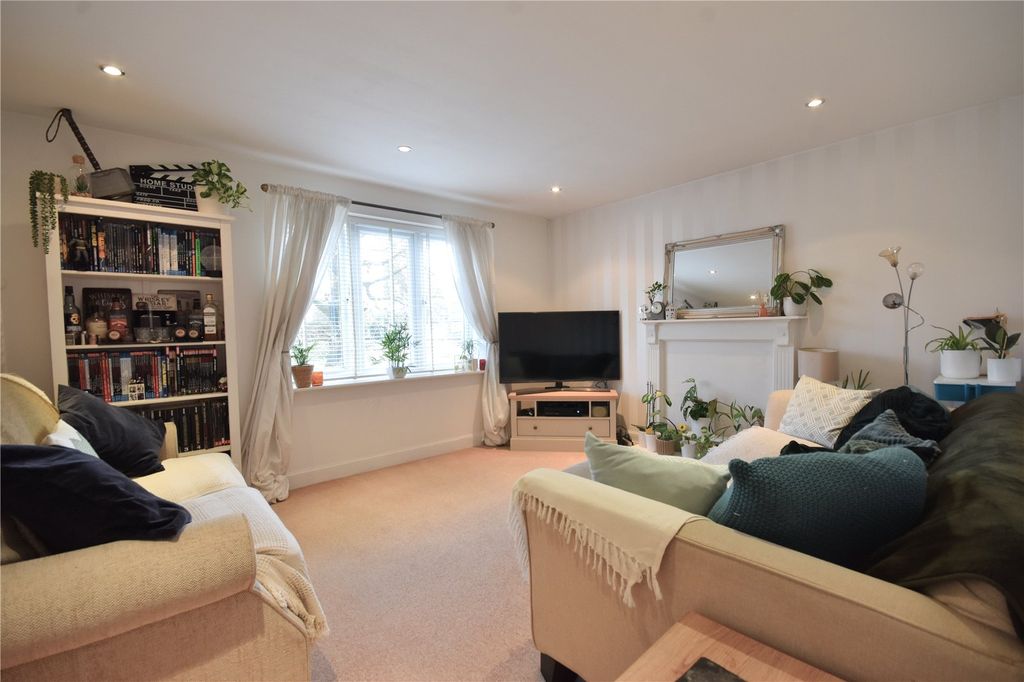 Property photo 2 of 13 Picture No. 03
