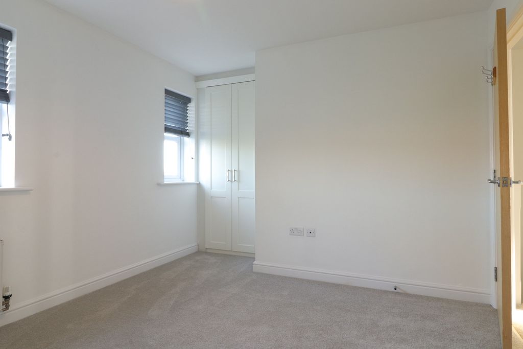 Additional image 7 of 3 bed town house to rentHargate Way, Hampton Hargate, Peterborough PE7