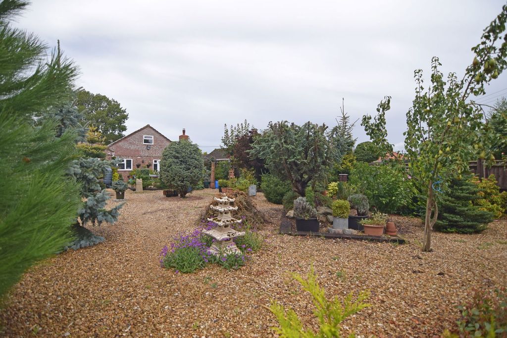 Property photo 3 of 24